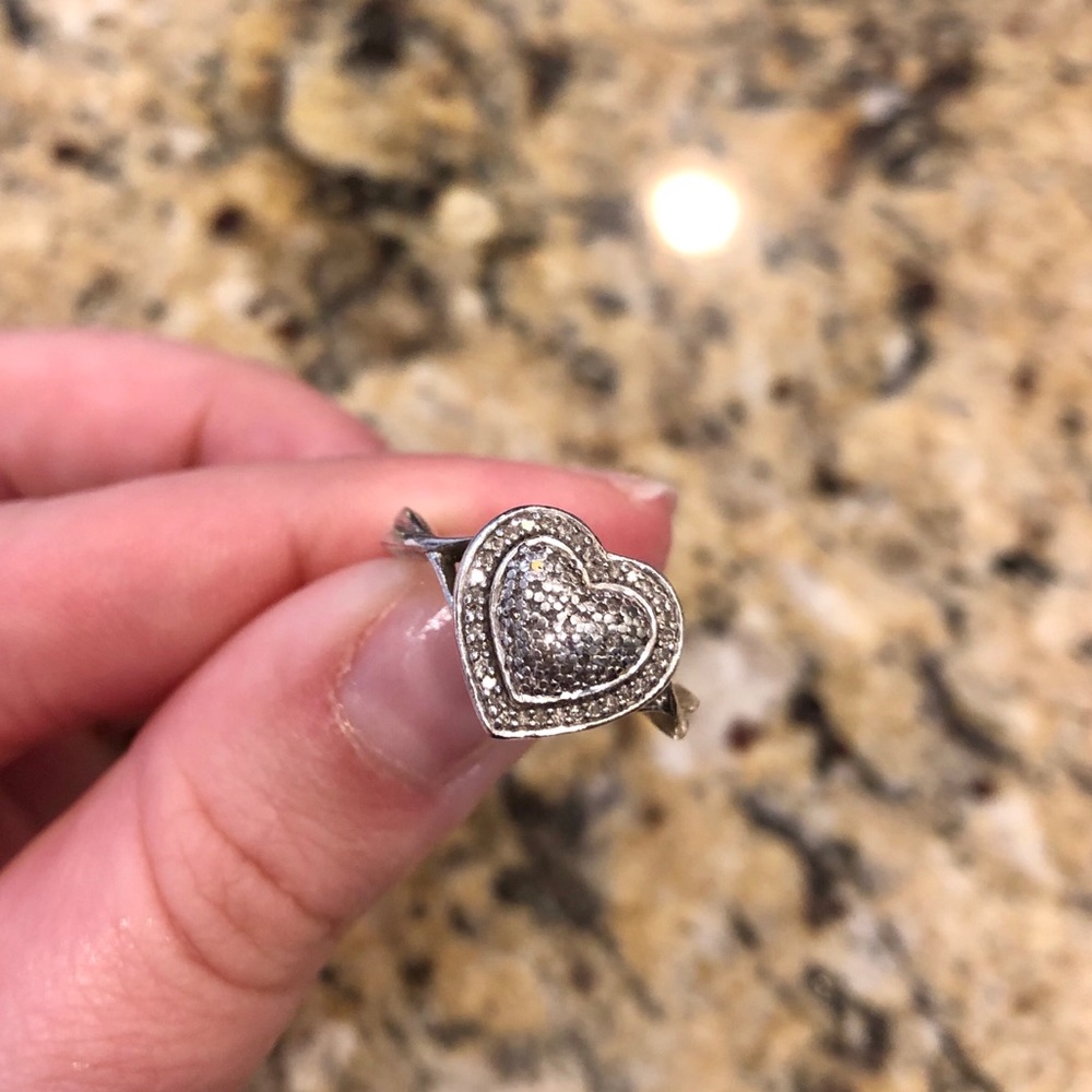 ⭐️SOLD⭐️Sterling Silver Diamond Heart Ring
